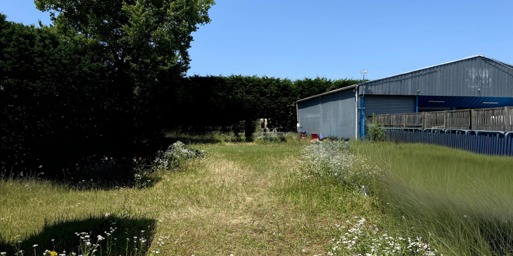 local industriel à LONS (64140)